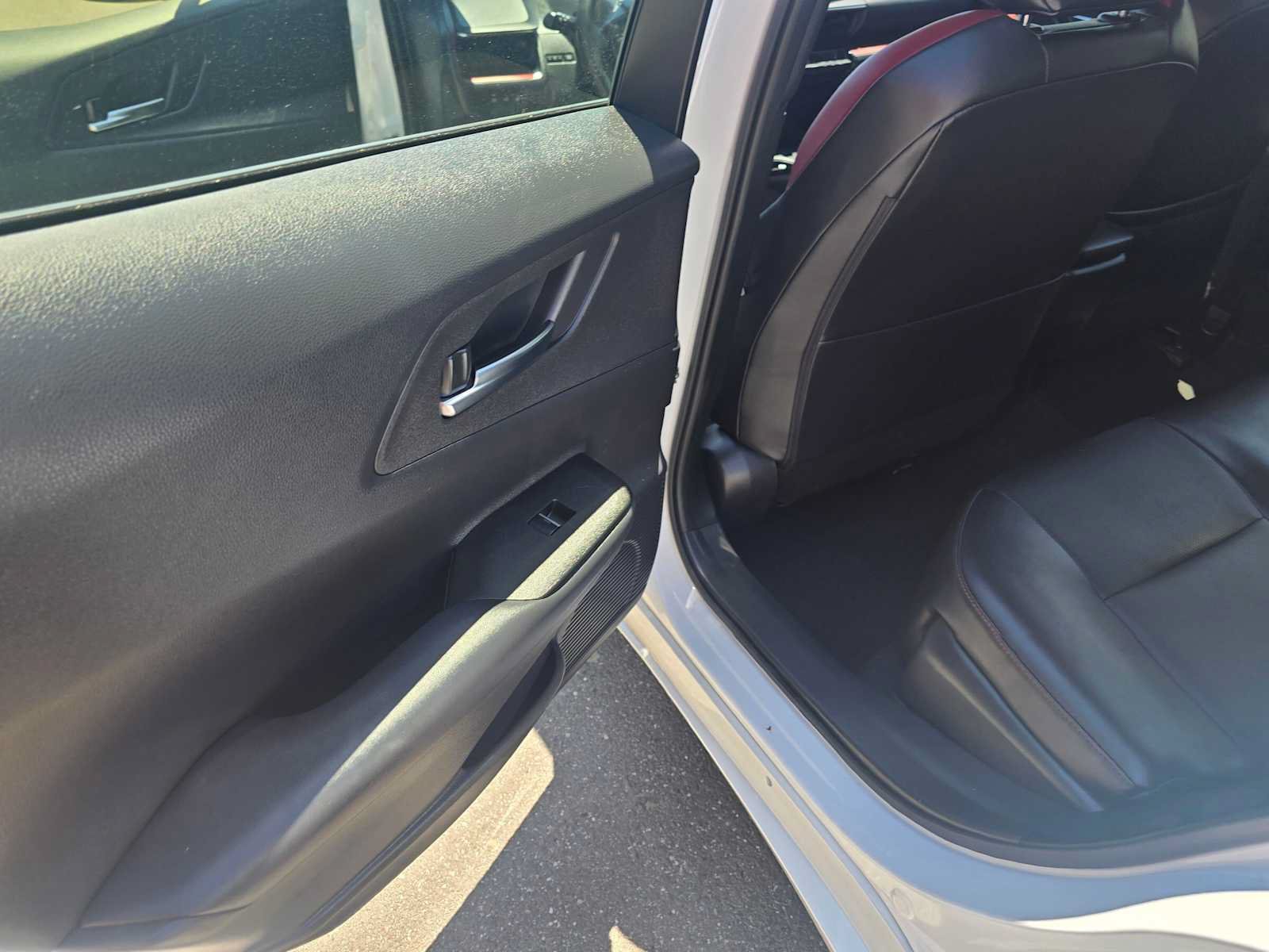 Used 2023 Toyota Prius Prime FWD image 15
