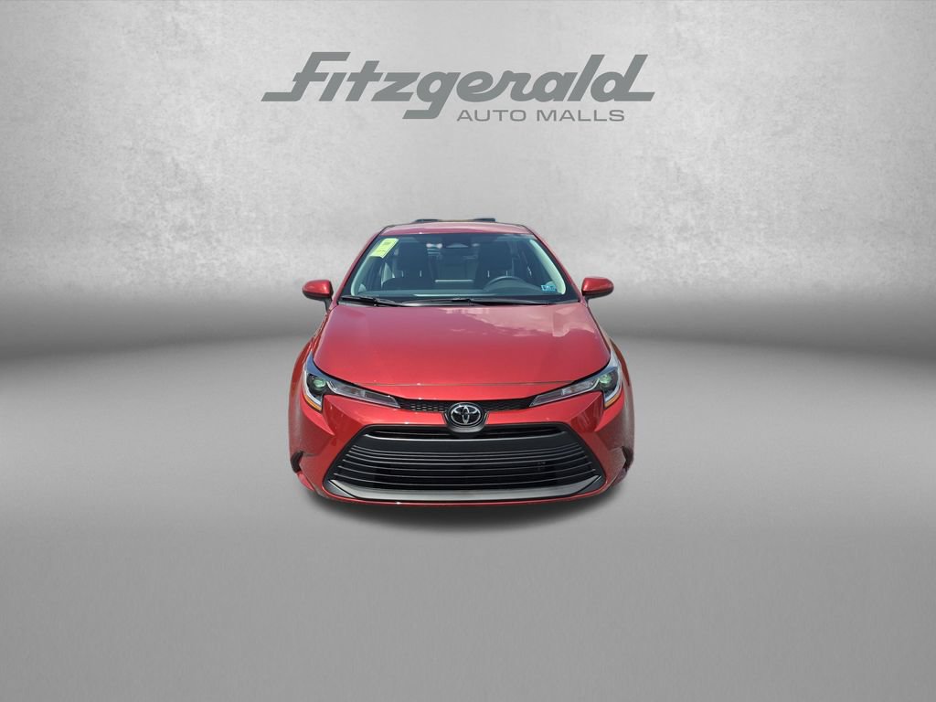 Used 2026 Toyota Corolla LE FWD image 2