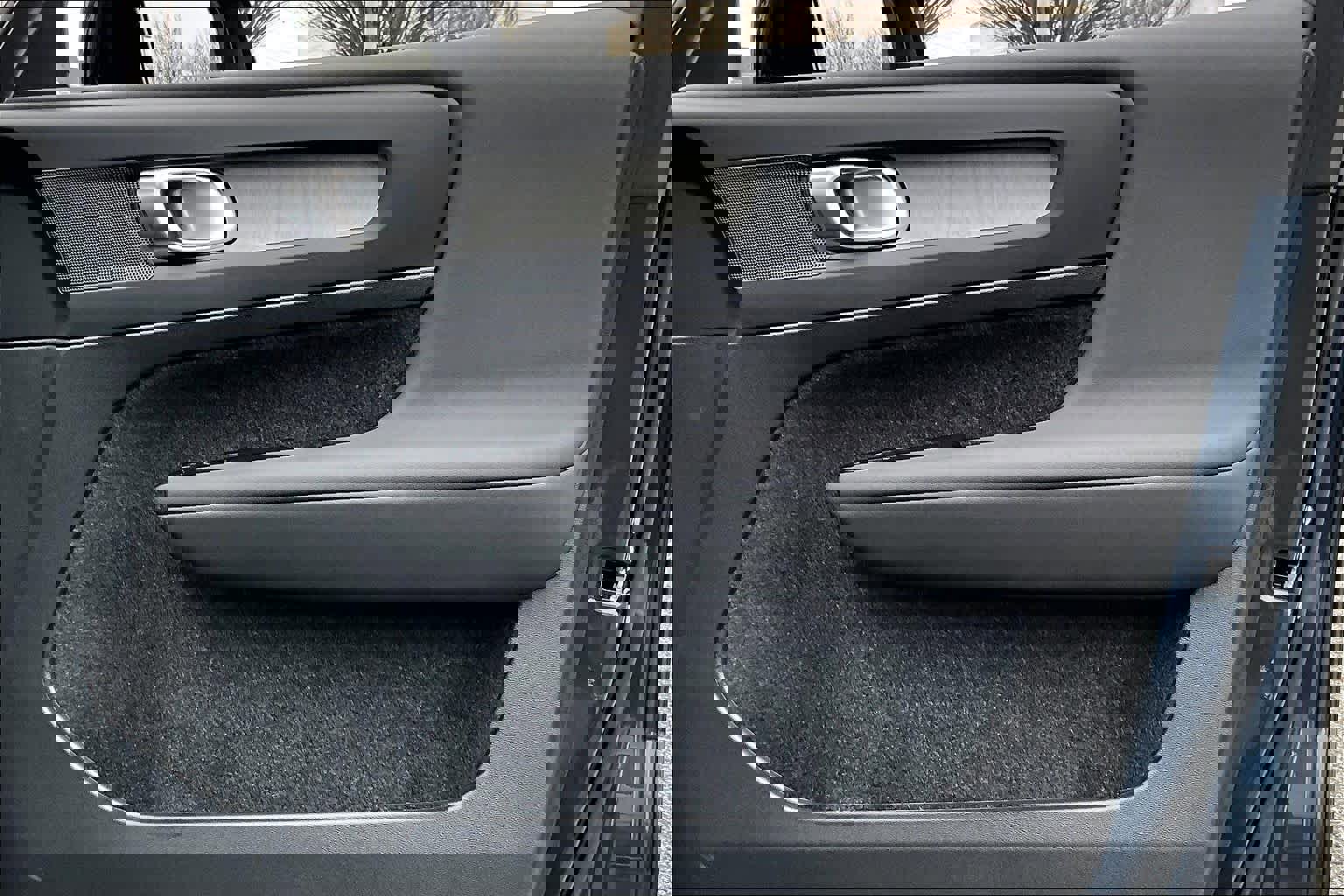 Used 2026 Volvo XC40 B5 Core w/ Climate Package image 22