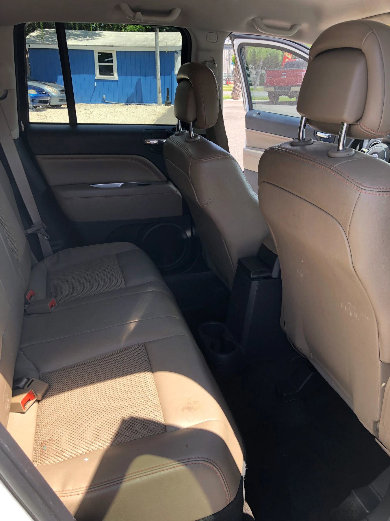 Used 2014 Jeep Compass Latitude image 16