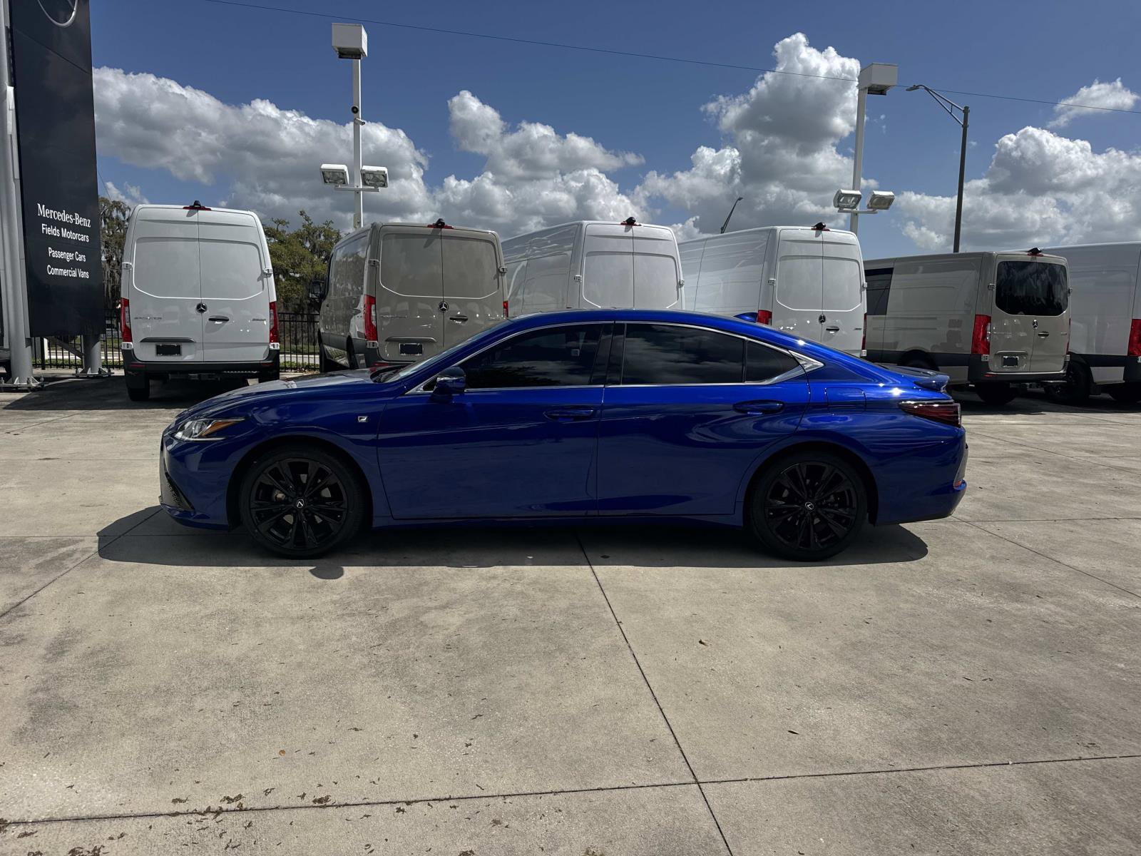 Used 2023 Lexus ES 350 F Sport w/ Accessory Package (Z2) image 6