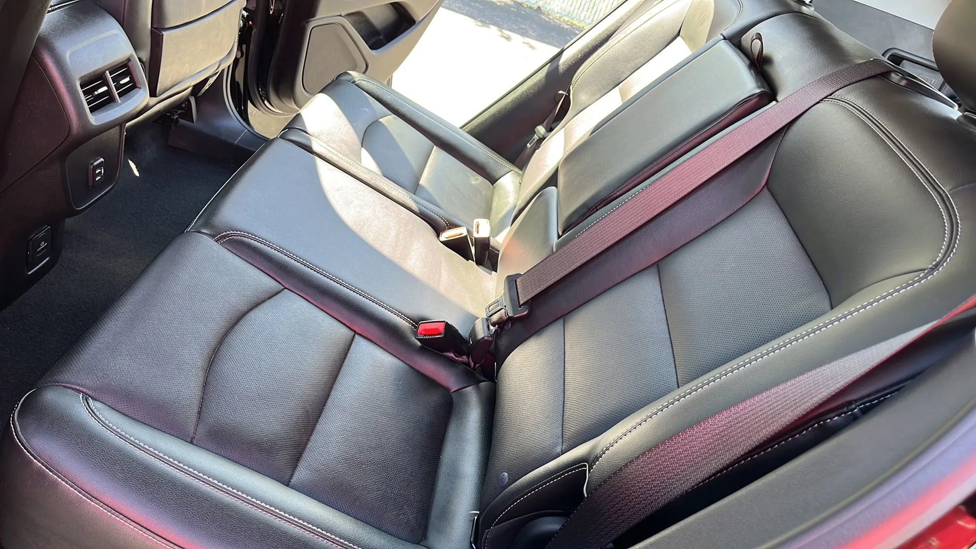 Used 2022 GMC Terrain SLT w/ Tech Package image 23
