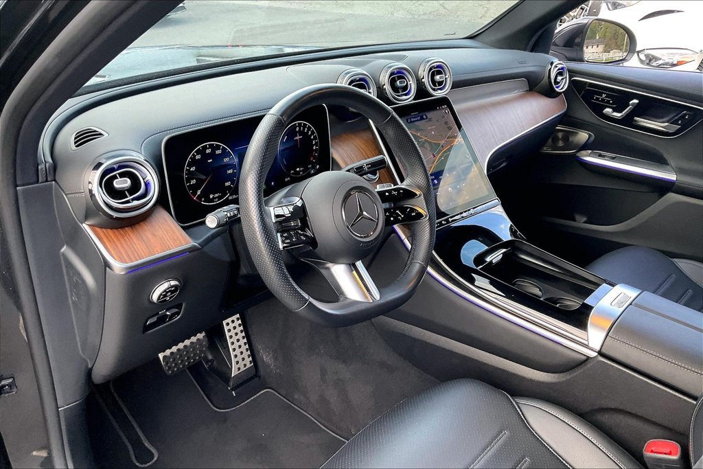Certified 2025 Mercedes-Benz GLC 350e 4MATIC image 11
