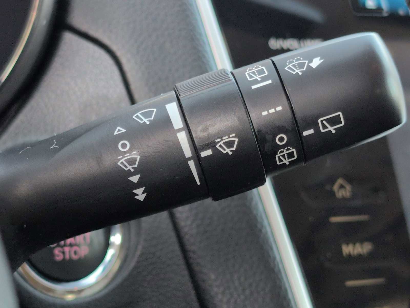 Used 2019 Subaru Outback 3.6R Touring image 25