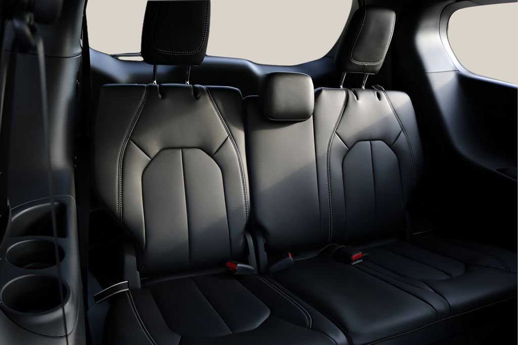 New 2026 Chrysler Pacifica Select FWD image 20