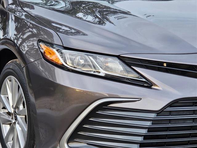 Used 2023 Toyota Camry LE FWD image 4