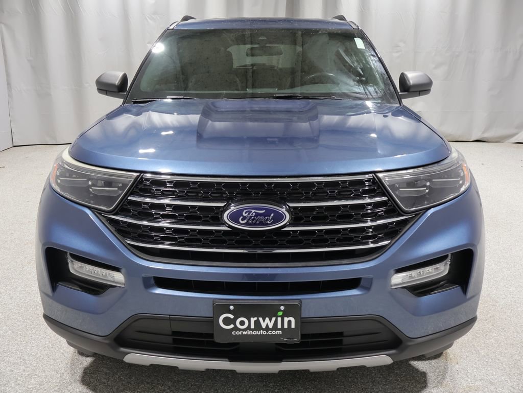 Used 2020 Ford Explorer XLT w/ Equipment Group 202A AWD/4WD image 7