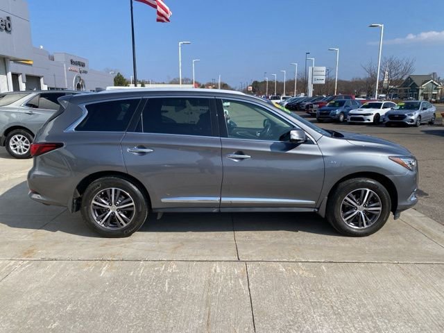 Used 2019 INFINITI QX60 Luxe image 2