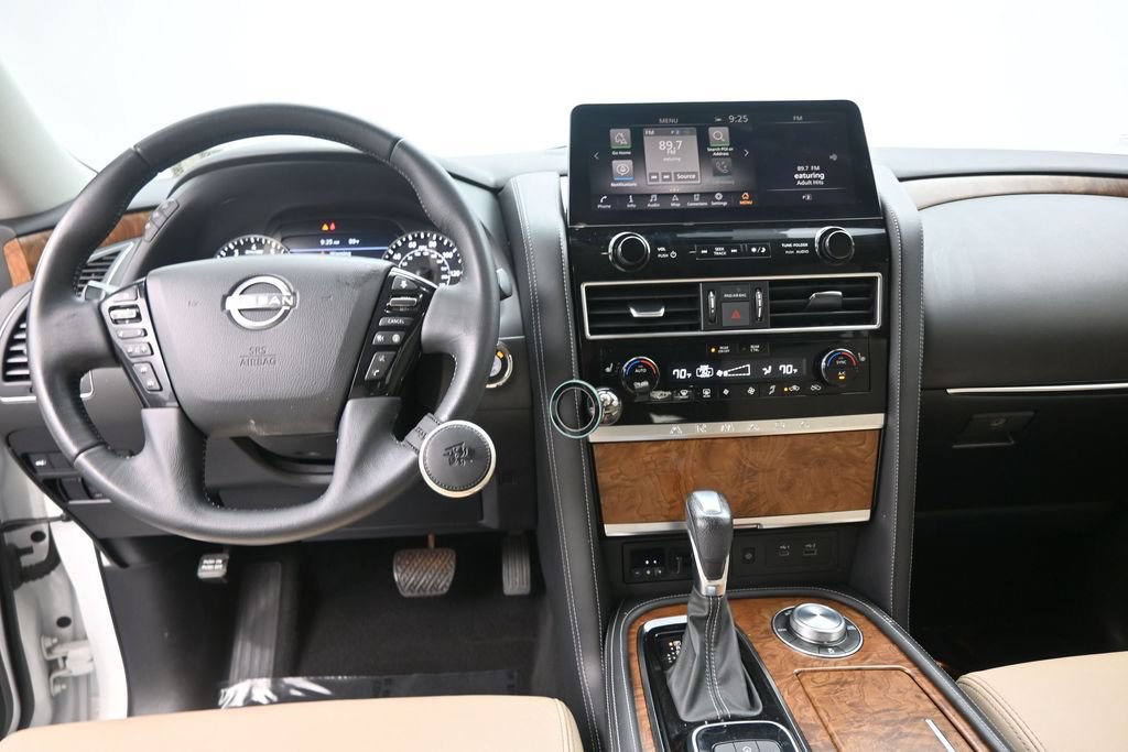 Used 2023 Nissan Armada SL AWD/4WD image 14