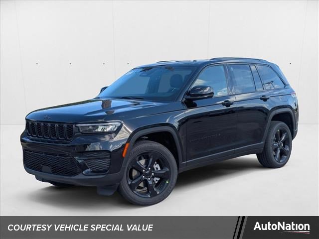 New 2025 Jeep Grand Cherokee Altitude image 1