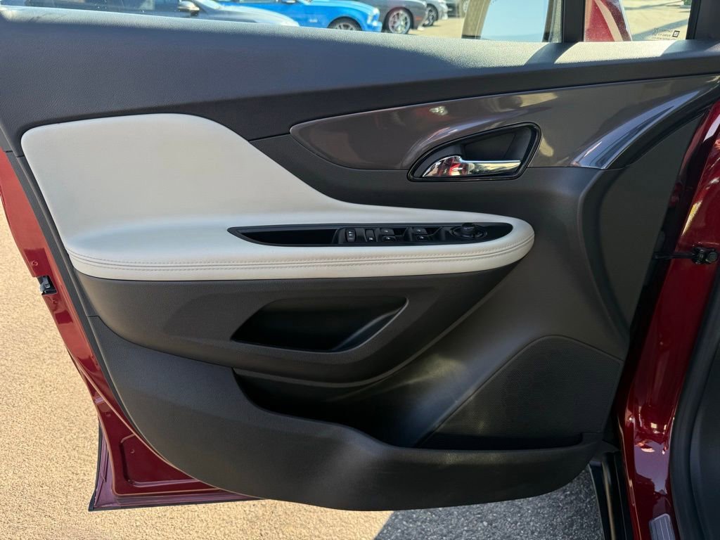 Used 2022 Buick Encore Preferred w/ Safety Package AWD/4WD image 18