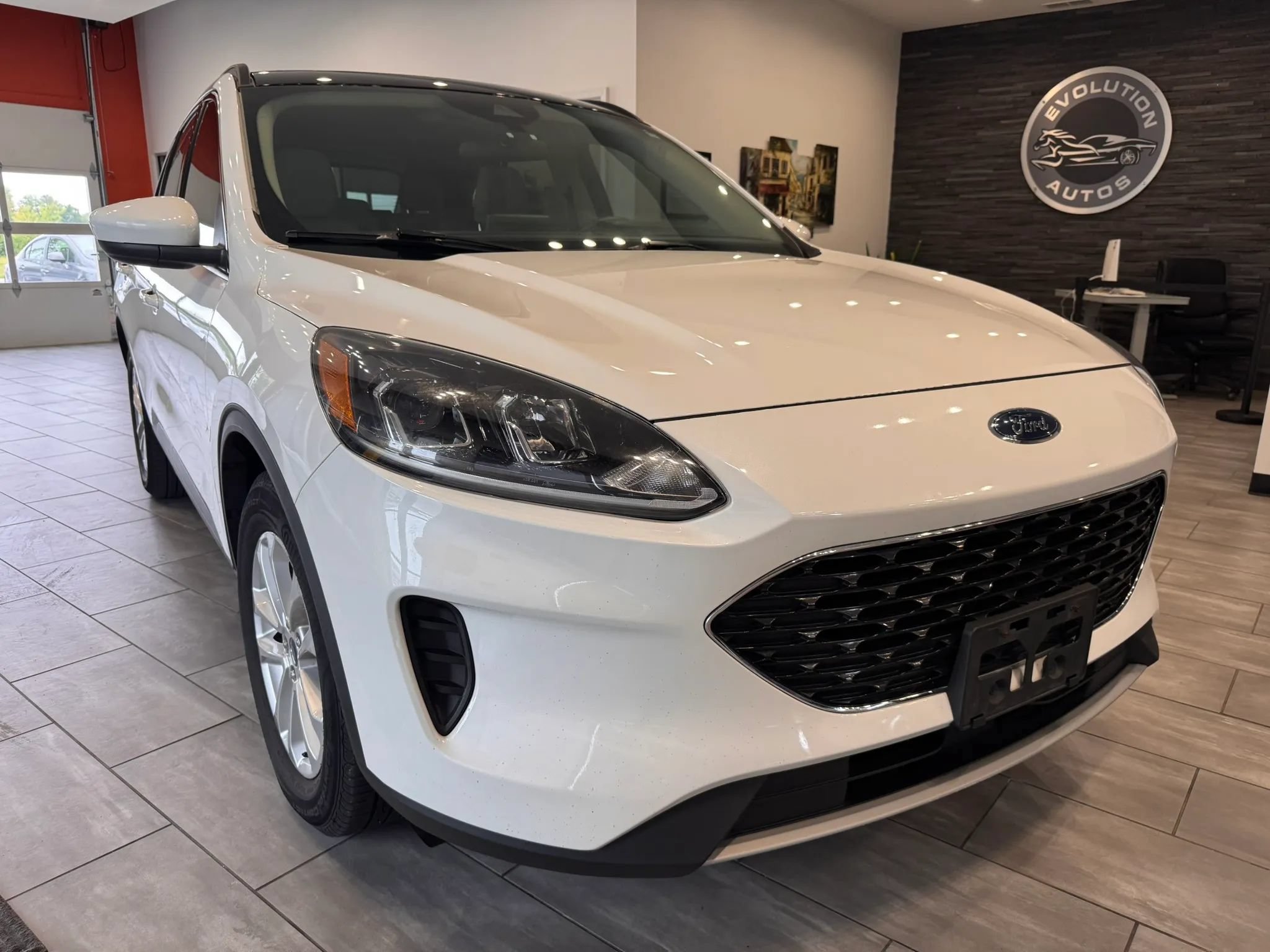 Used 2020 Ford Escape SE