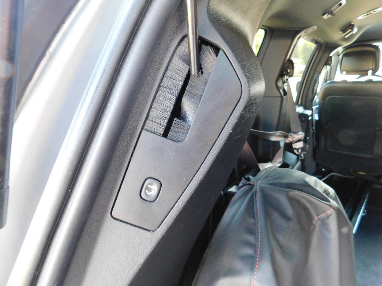 Used 2018 Dodge Grand Caravan GT image 5