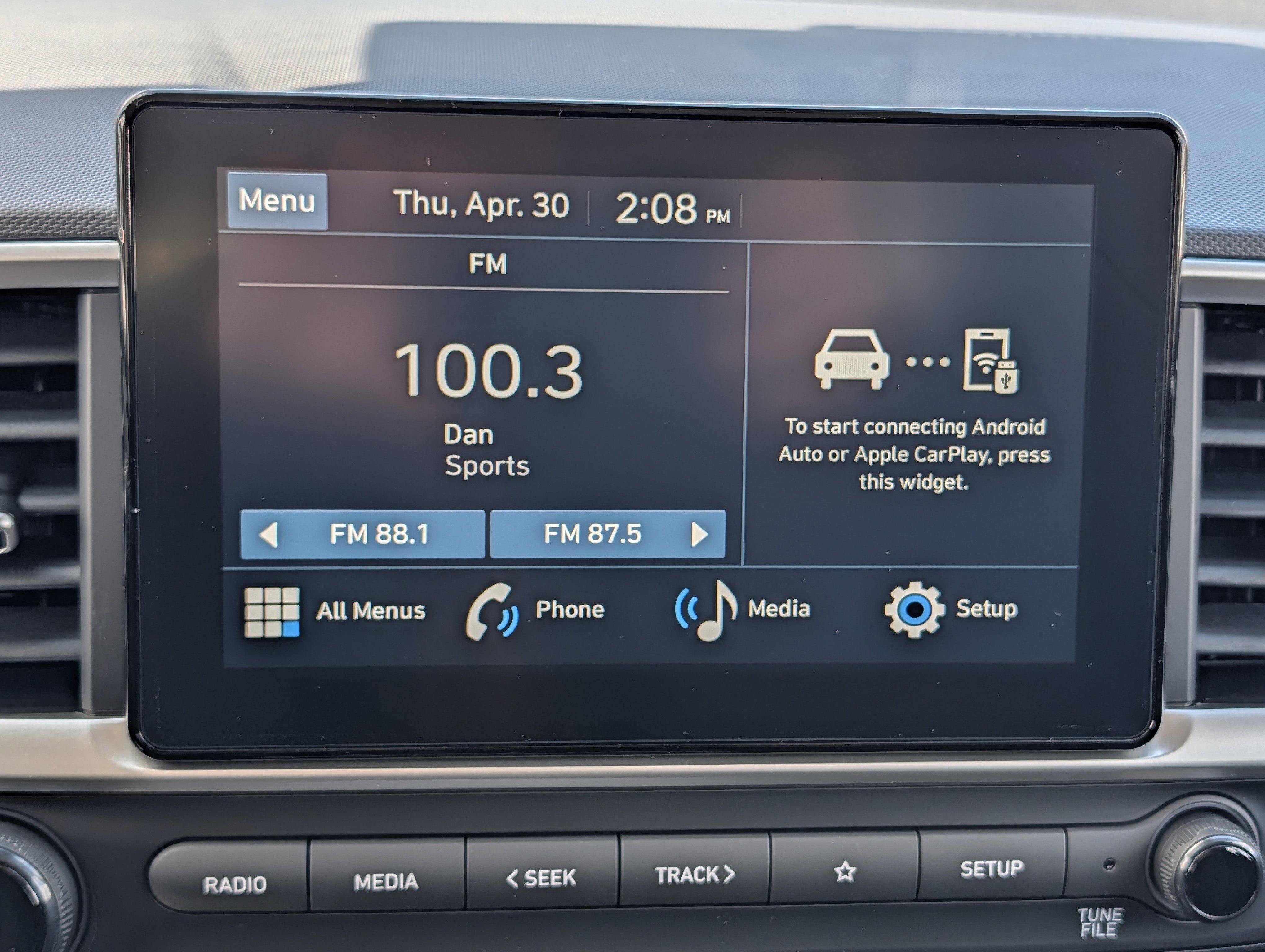 New 2026 Hyundai Venue SEL FWD image 10