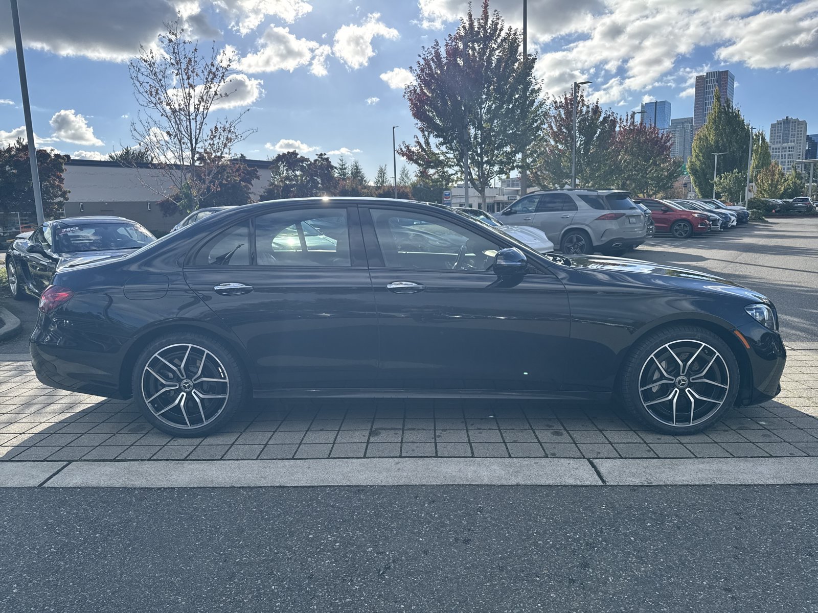 Used 2021 Mercedes-Benz E 450 4MATIC Sedan image 4