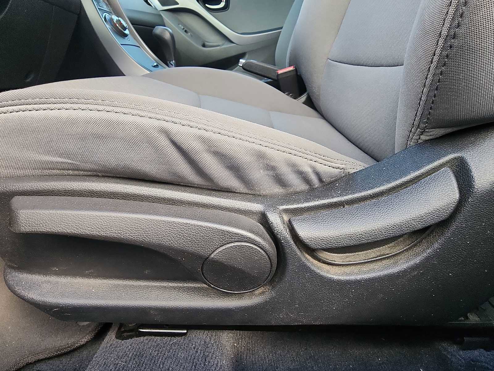 Used 2013 Hyundai Elantra GLS image 13