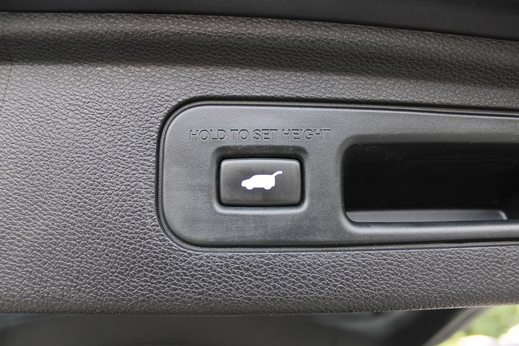 Used 2023 Honda Odyssey Elite image 37