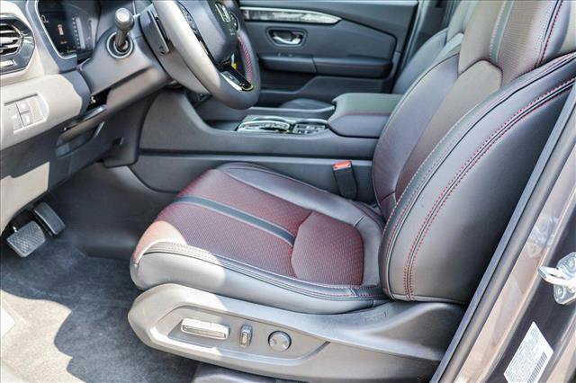 New 2025 Honda Pilot Black Edition image 11