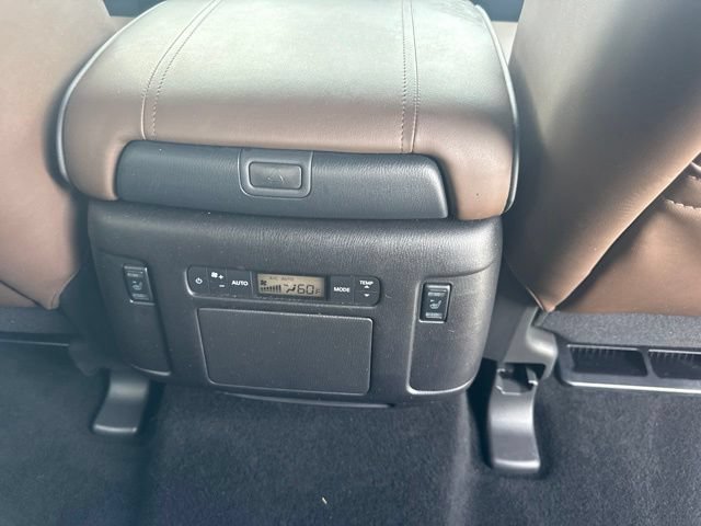Used 2024 Nissan Armada Platinum w/ Captain's Chairs Package RWD image 19