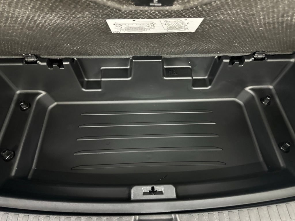 New 2026 GMC Acadia Elevation w/ Elevation Premium Package AWD/4WD image 33