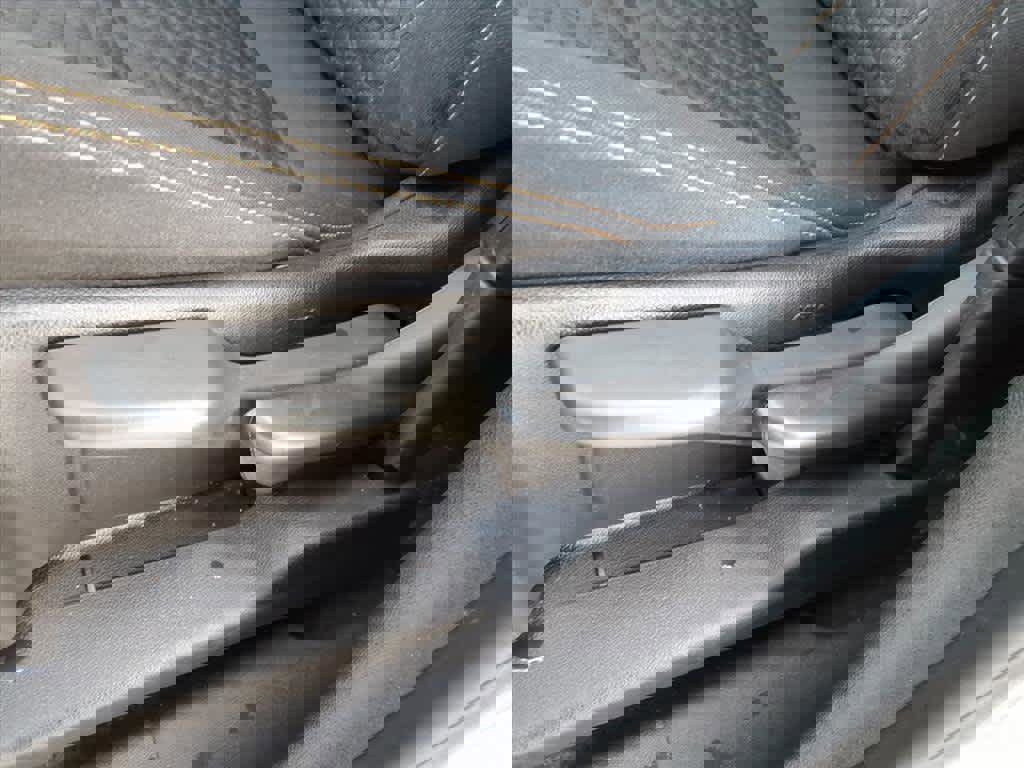 Used 2020 GMC Terrain SLE image 11