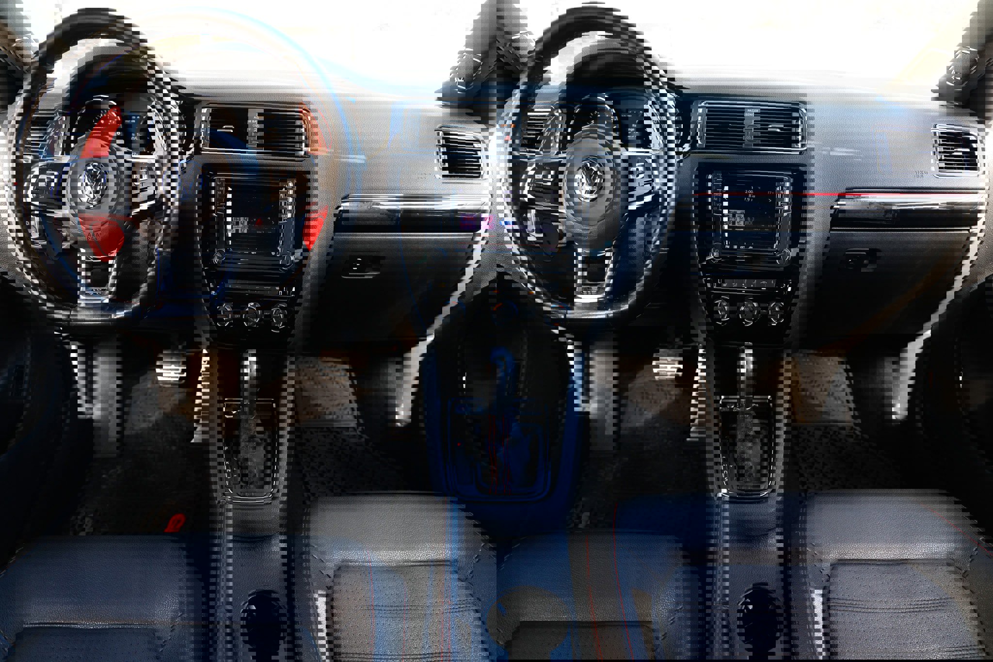 Used 2016 Volkswagen Jetta GLI SEL image 26