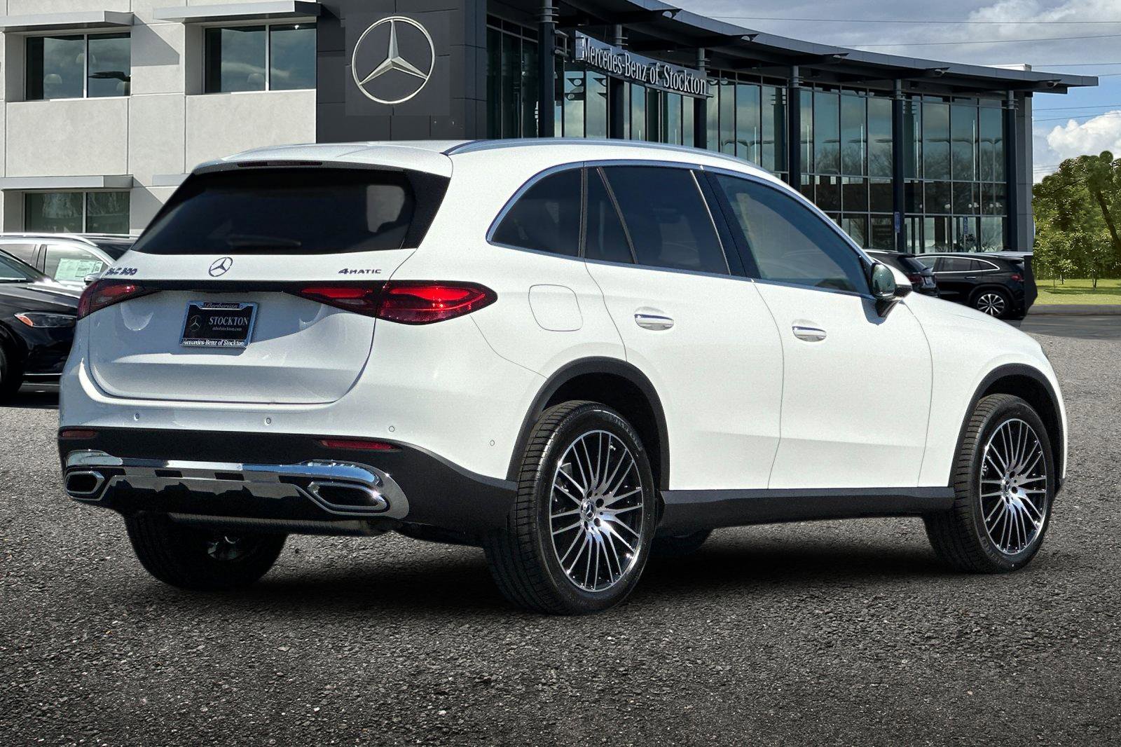 New 2026 Mercedes-Benz GLC 300 4MATIC image 4