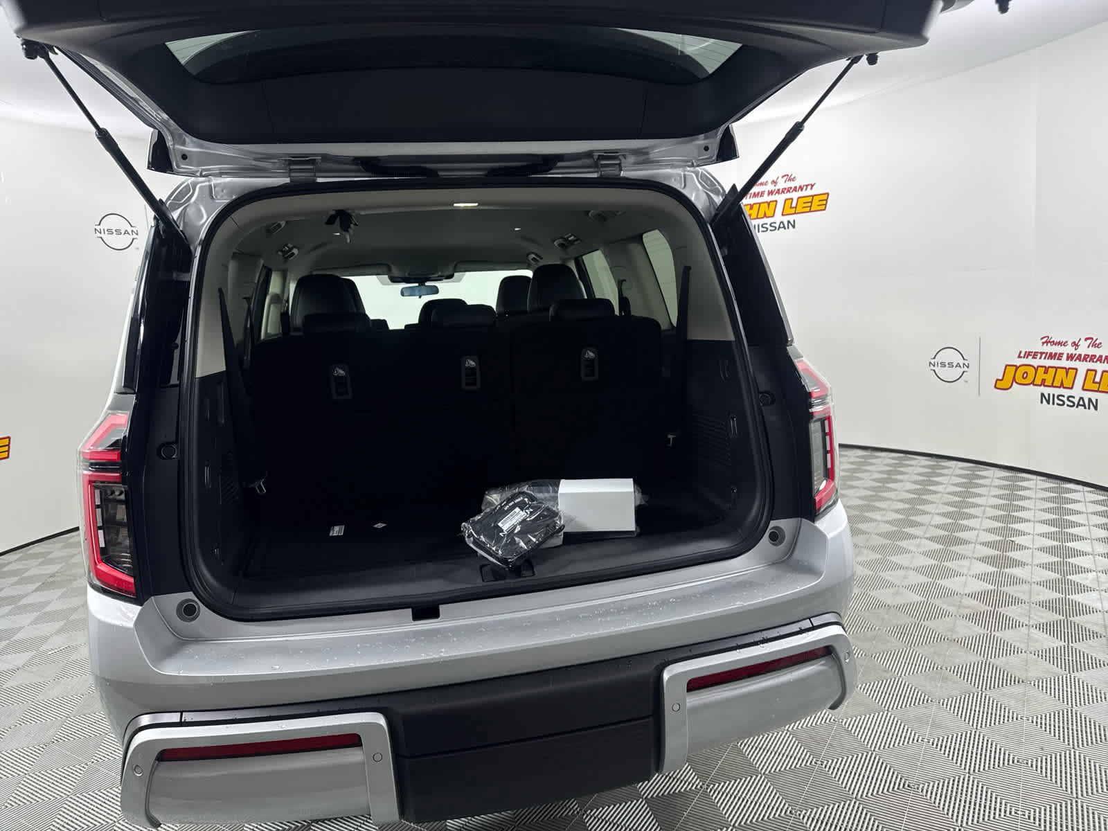 New 2026 Nissan Armada SV image 5