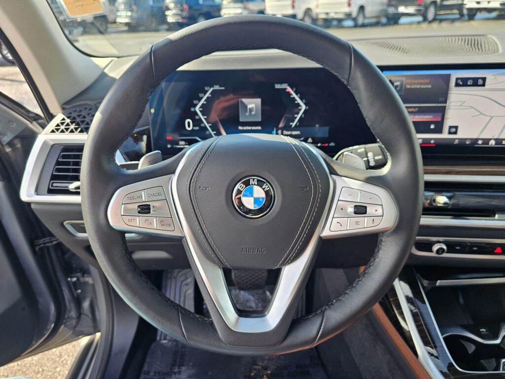 Used 2026 BMW X7 xDrive40i image 12