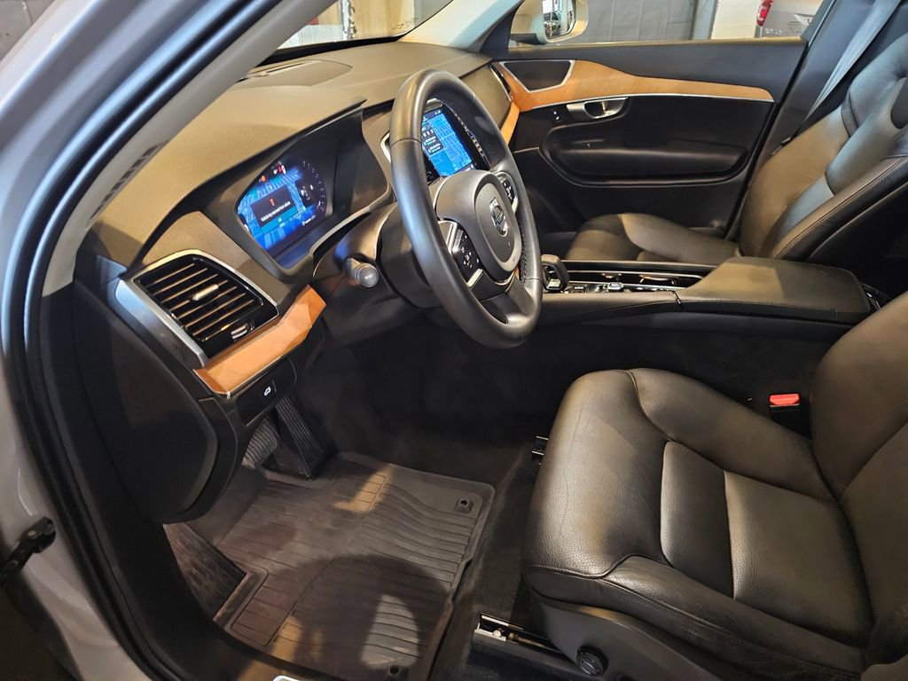 Certified 2023 Volvo XC90 B5 Plus w/ Protection Package Premier image 18