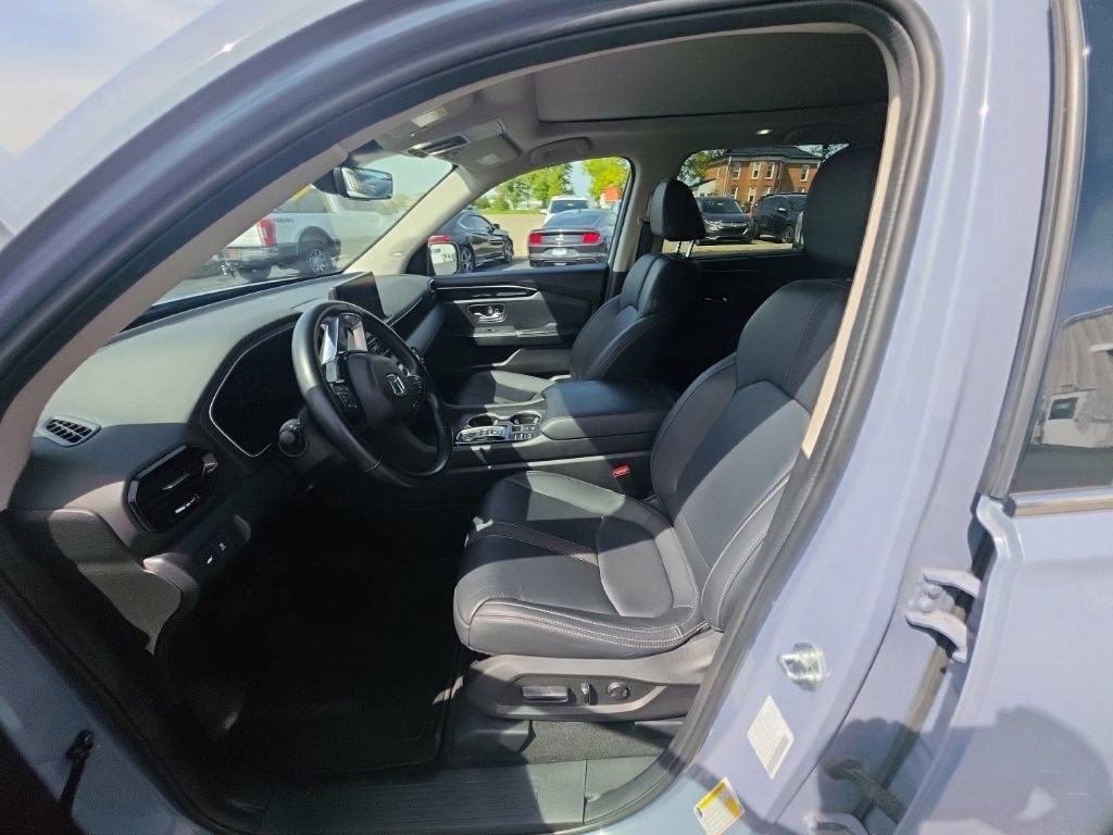 Used 2024 Honda Pilot Touring image 14