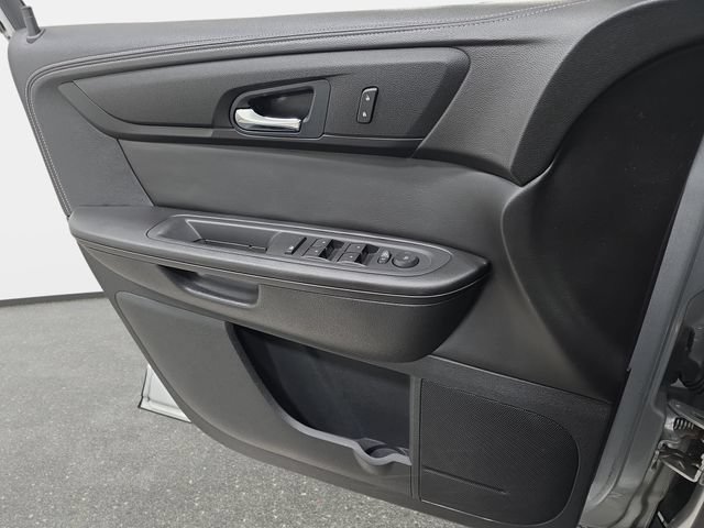 Used 2016 GMC Acadia SLE FWD image 25