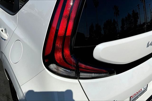 Used 2024 Kia Soul EX image 22