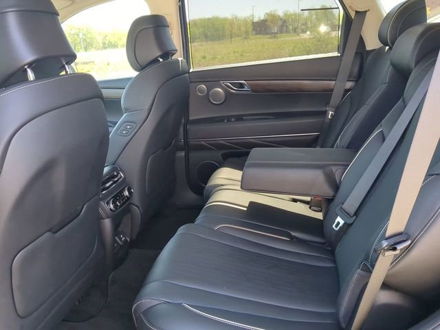 Used 2021 Genesis GV80 2.5T w/ Prestige Package 04 AWD/4WD image 13