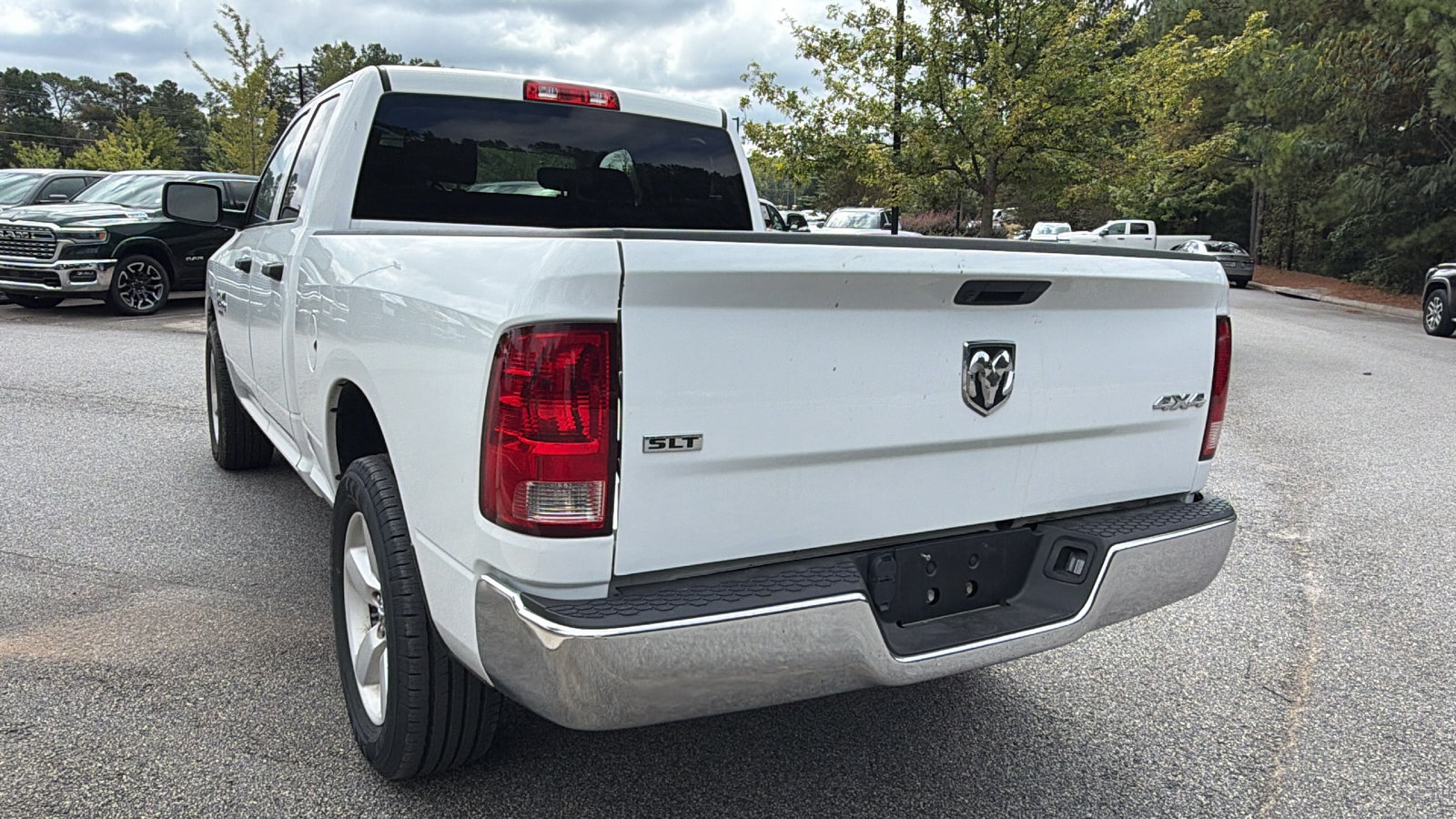 Used 2024 RAM 1500 Classic SLT AWD/4WD image 10