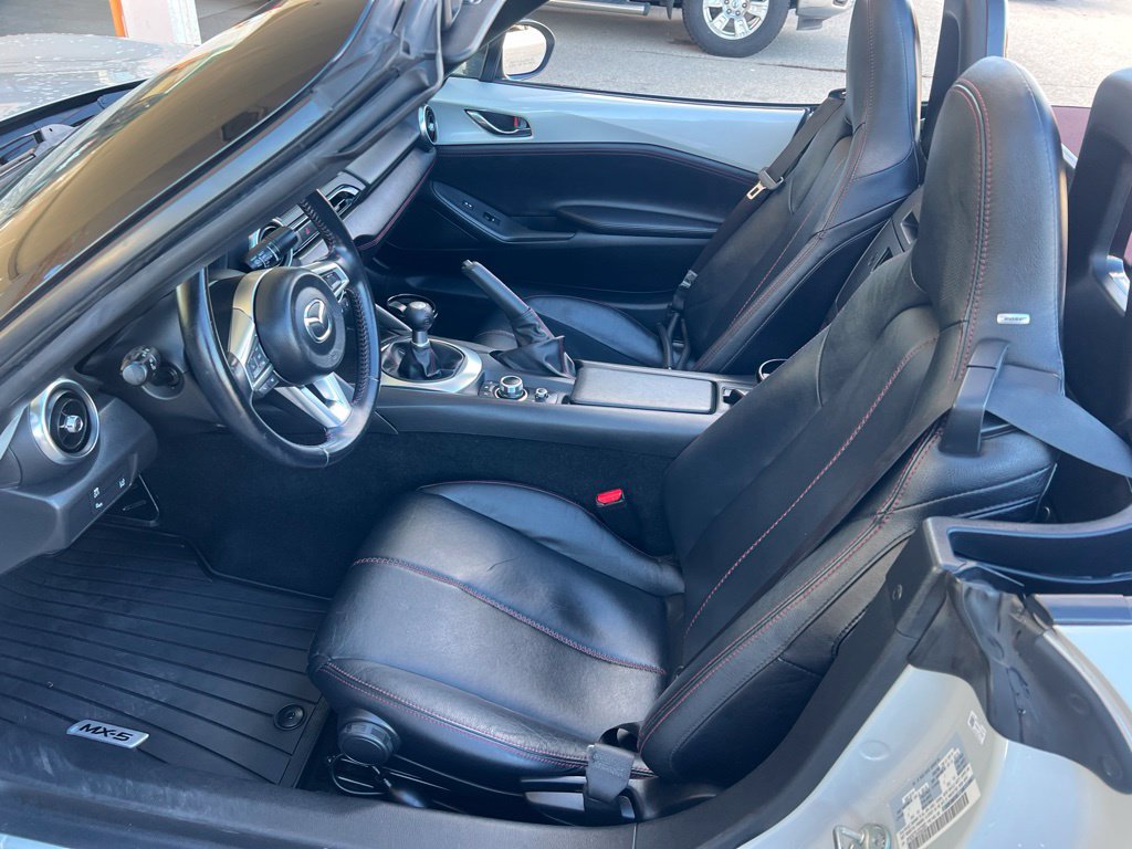 Used 2018 MAZDA MX-5 Miata Grand Touring RWD image 4