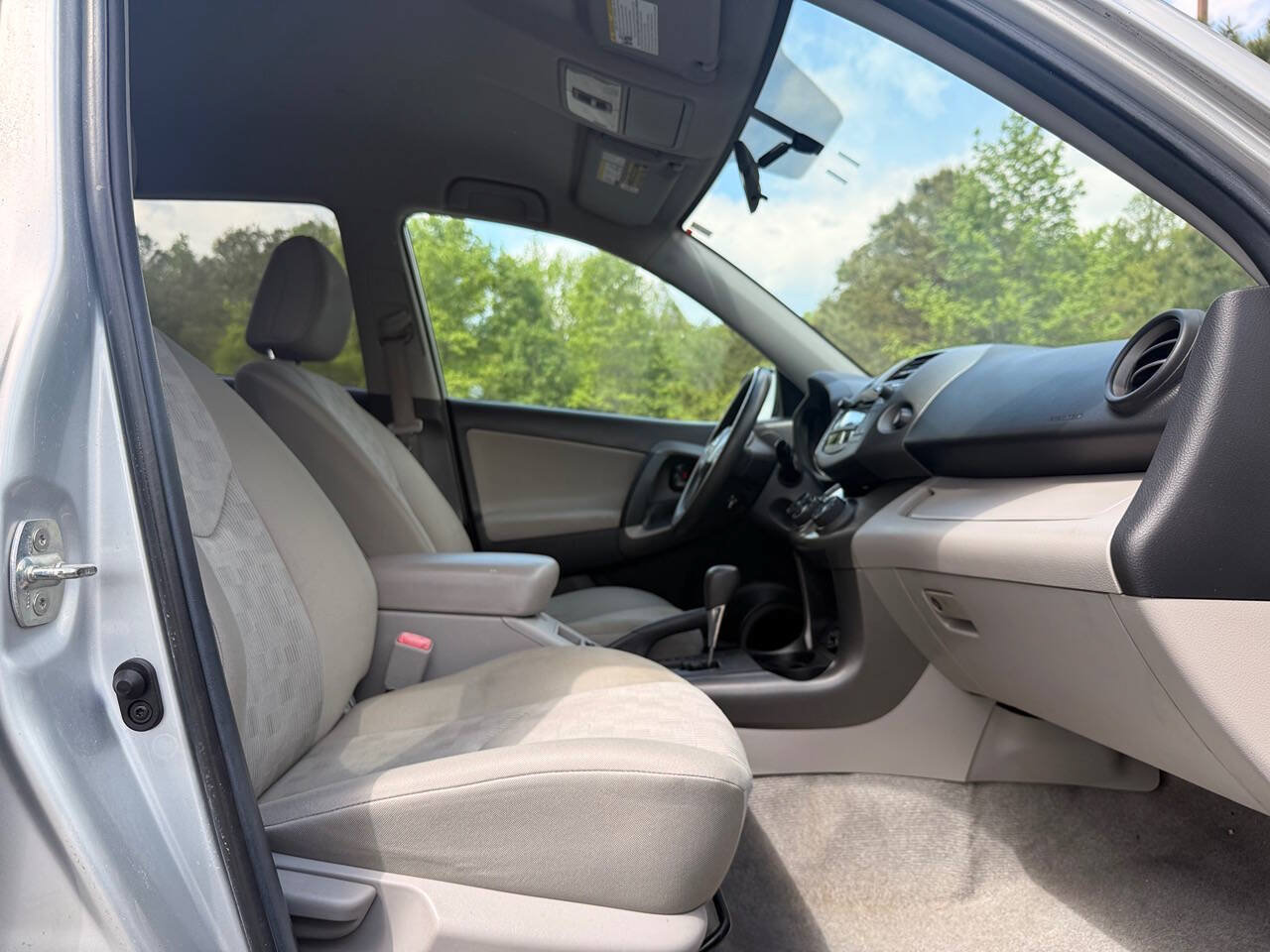 Used 2009 Toyota RAV4 2WD image 14
