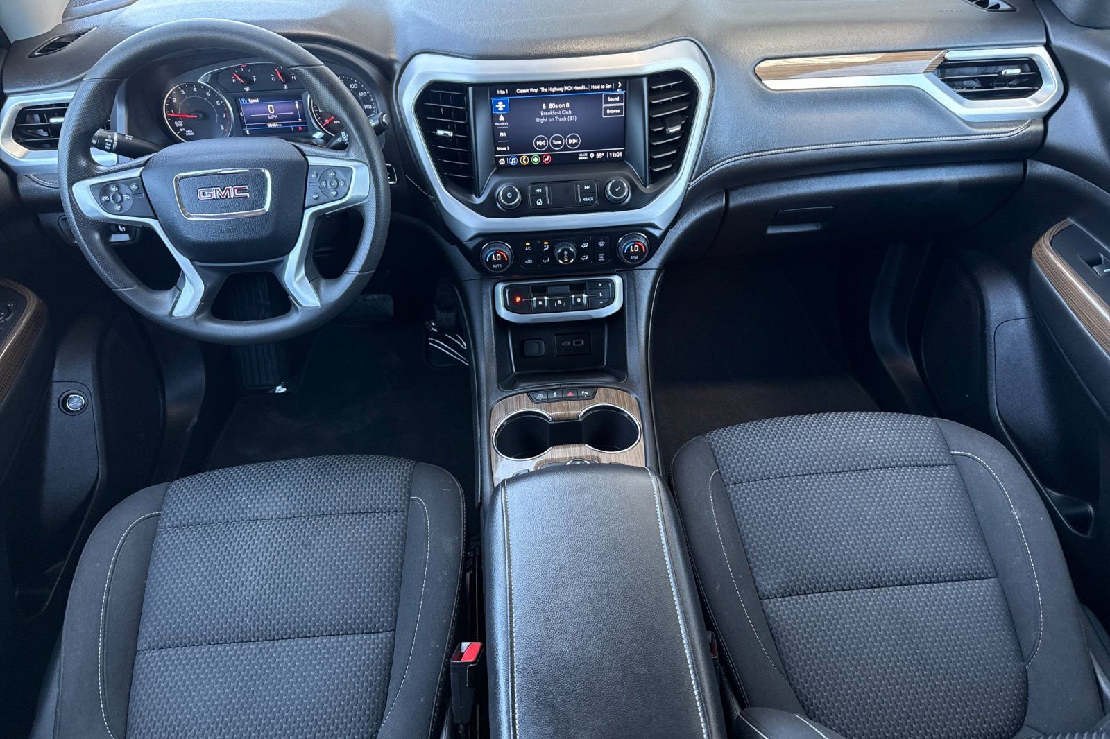 Used 2023 GMC Acadia SLE w/ Driver Convenience Package AWD/4WD image 14
