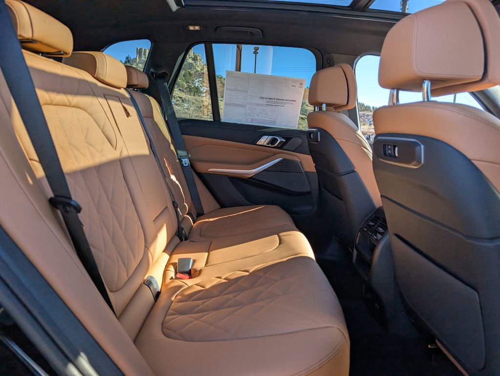 New 2026 BMW X5 xDrive50e w/ Premium Package image 18
