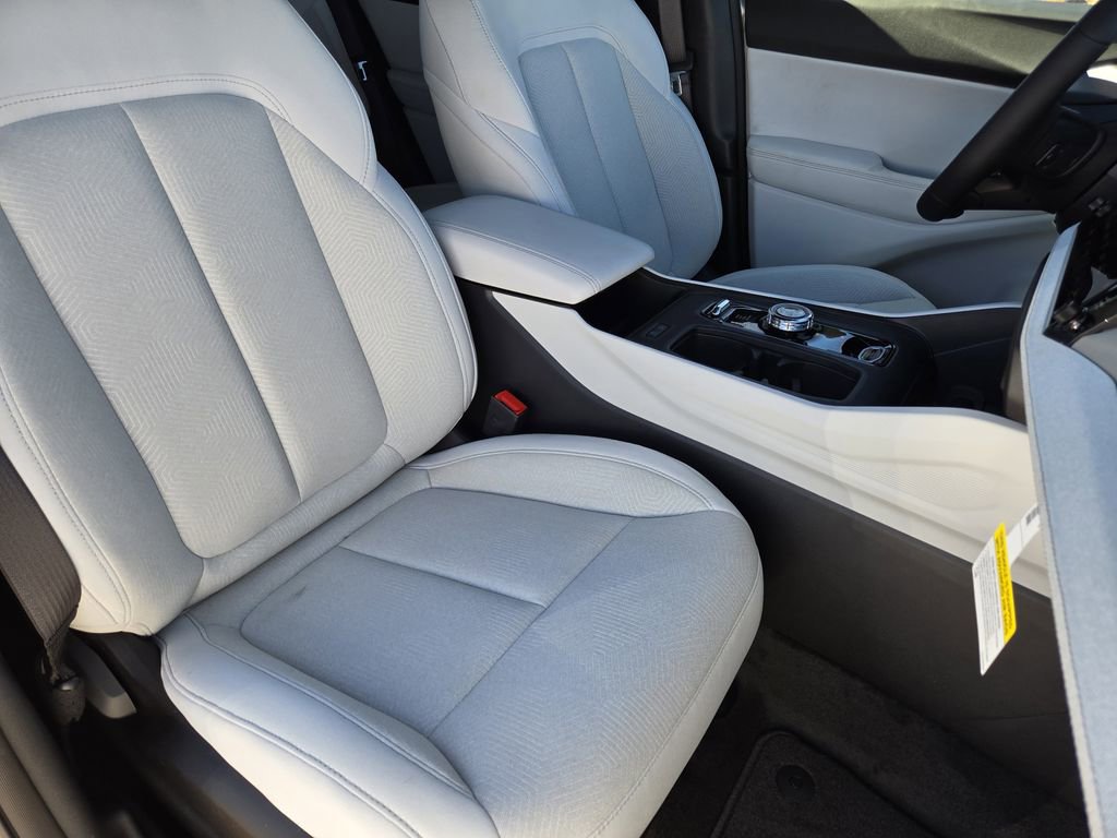 New 2026 Jeep Cherokee Laredo image 9