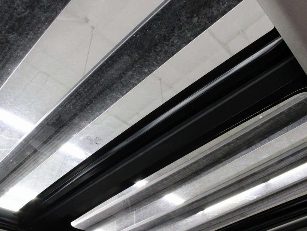 Used 2021 Ford F250 Lariat image 31