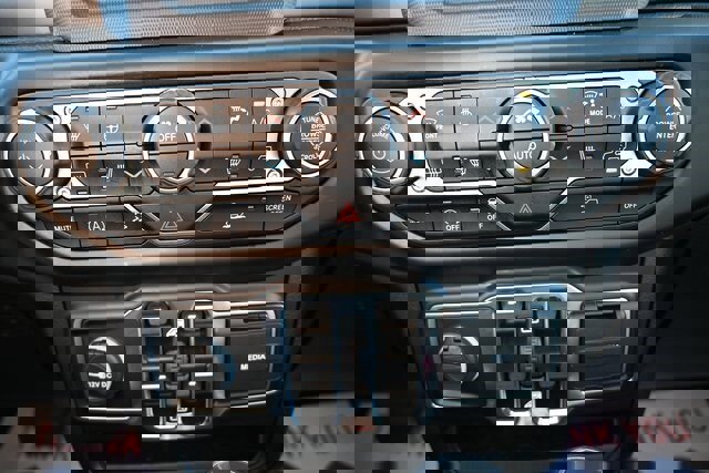 Used 2020 Jeep Gladiator Sport w/ Quick Order Package 24S image 30