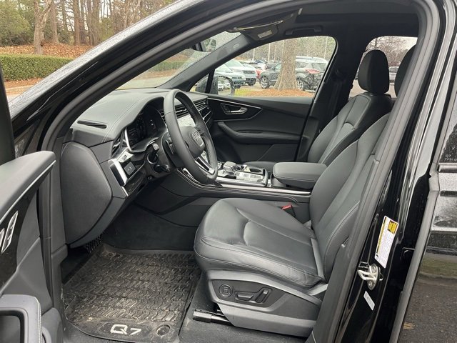 Used 2025 Audi Q7 3.0T Premium Plus image 5