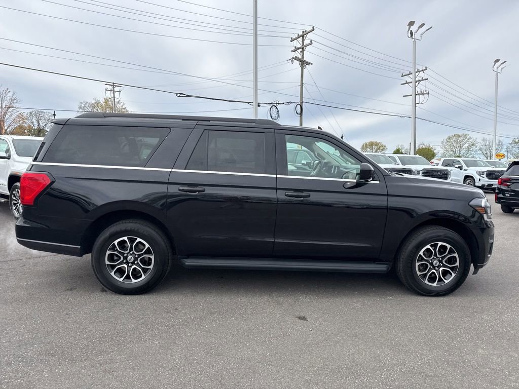 Used 2024 Ford Expedition Max XLT image 6
