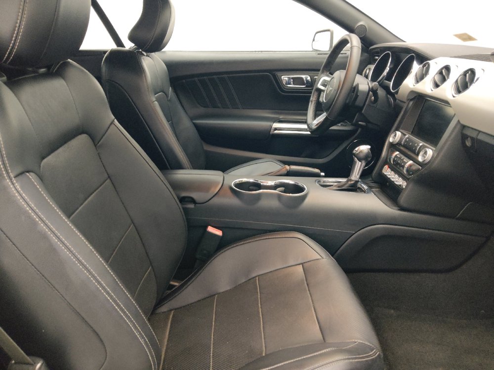 Used 2015 Ford Mustang Premium RWD image 21