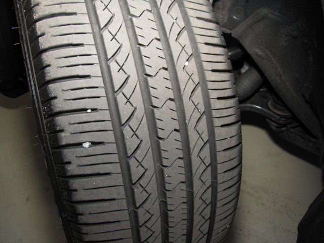 Used 2024 Toyota RAV4 XLE Premium image 28