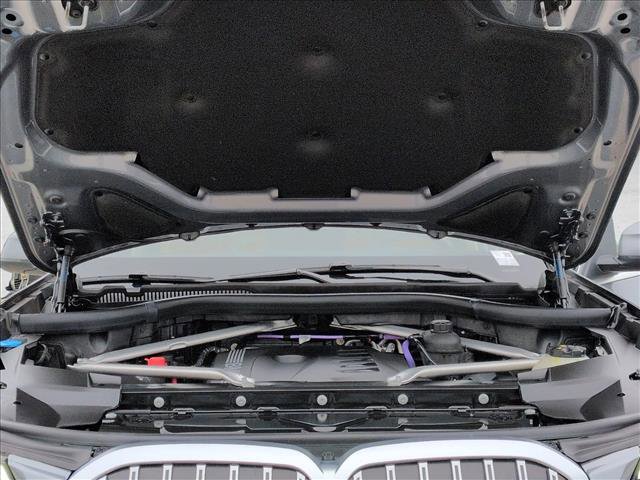 Used 2023 BMW X7 xDrive40i w/ Premium Package image 26