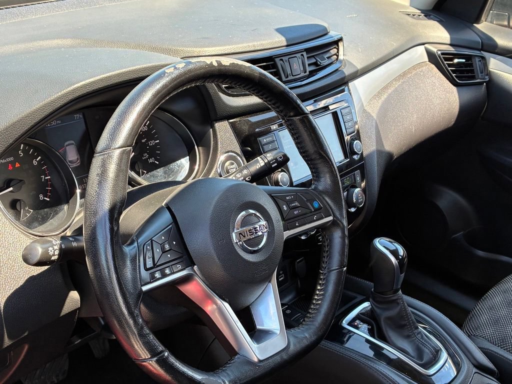 Used 2020 Nissan Rogue Sport SV w/ Technology Package AWD/4WD image 19