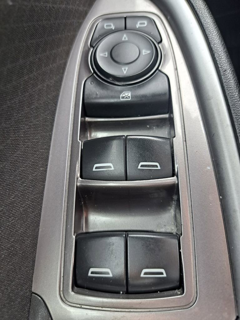 Used 2020 Chevrolet Malibu RS w/ LPO, Convenience Package 1 image 16