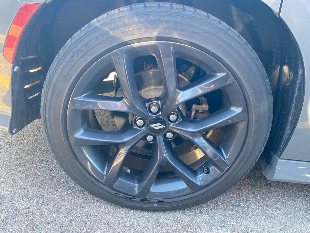 Used 2019 Dodge Charger R/T w/ Plus Group RWD image 9